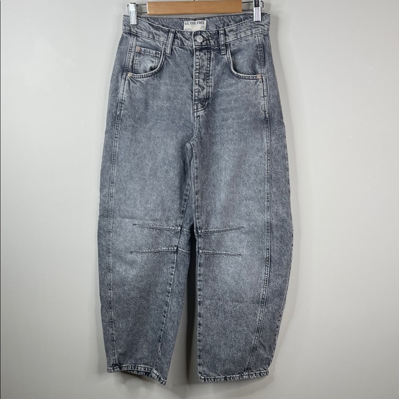 Free People Good Luck Barrel Jeans Size 24 - Picture 3 of 9
